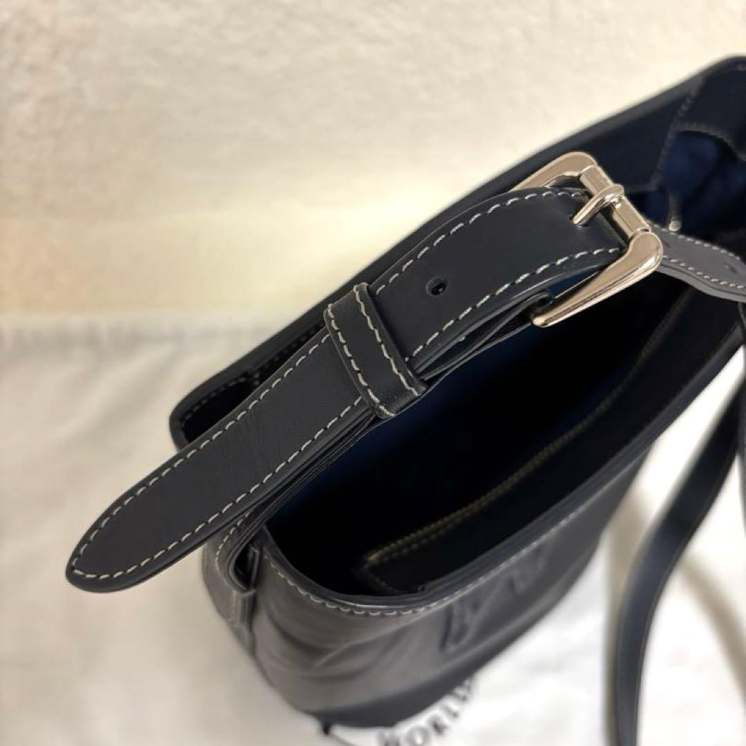 ハンティングワールド バケツ型 オールレザー ショルダーバッグ ネイビー