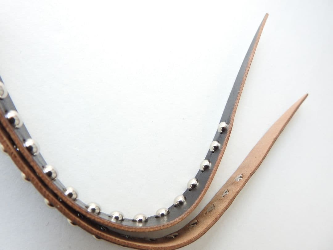 豪華！両面スタッズ！ホースバット茶芯レザーキーホルダーストラップ