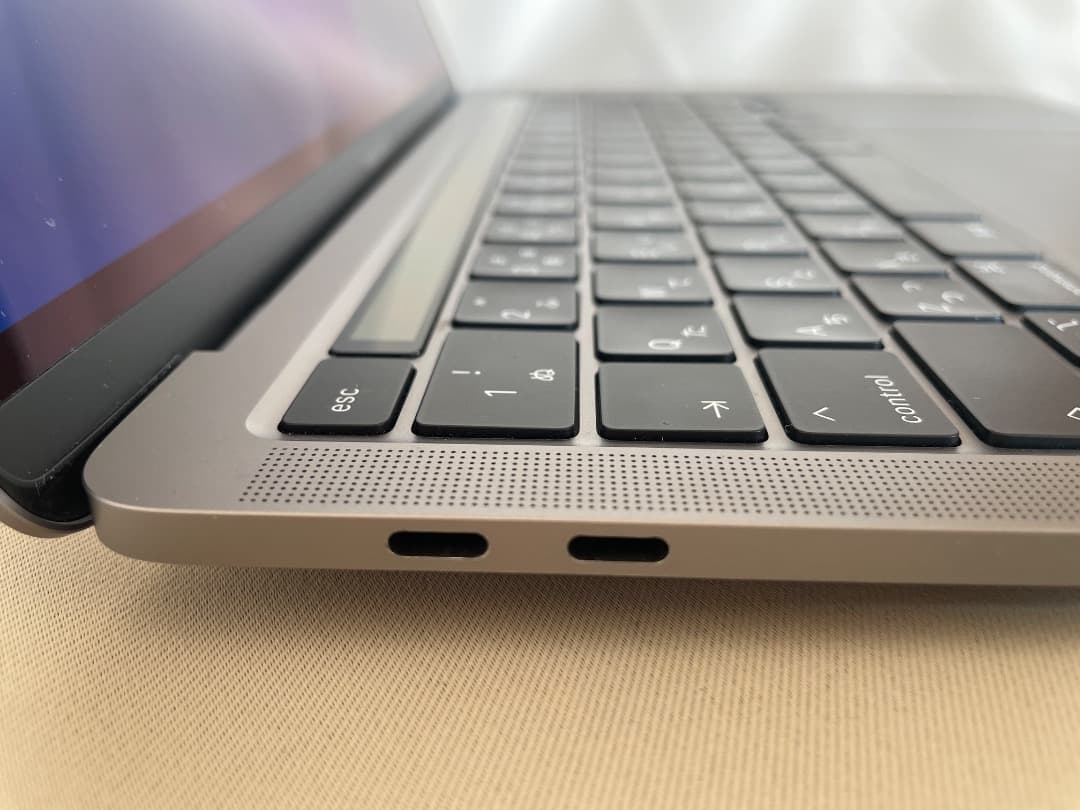 充放電99回 MacBook Pro 13 M1 16GB 1TB　美品