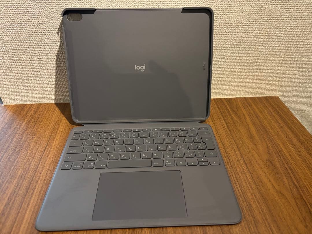 iPad Air 13インチ M3 & M2キーボード付きケース