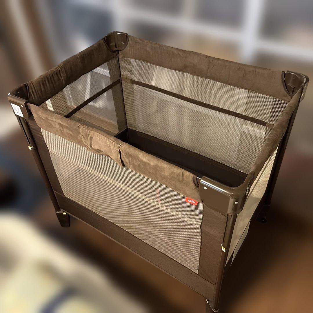 アップリカ　ココネル エアープラス (チョコレートBR)