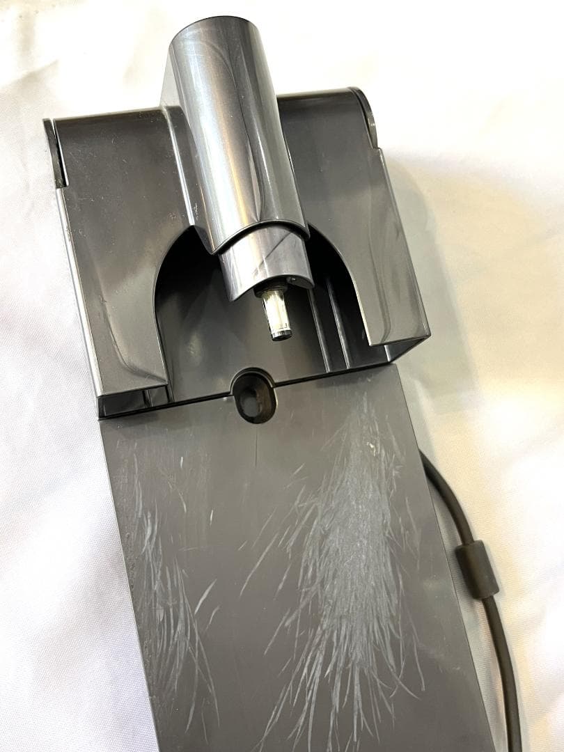 美品 ダイソン V7 コードレスクリーナー SV11 動作確認済み