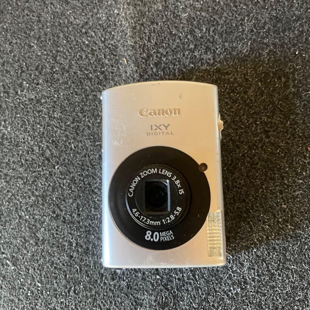 Canon IXY Digital 8.0メガピクセル コンパクトカメラ