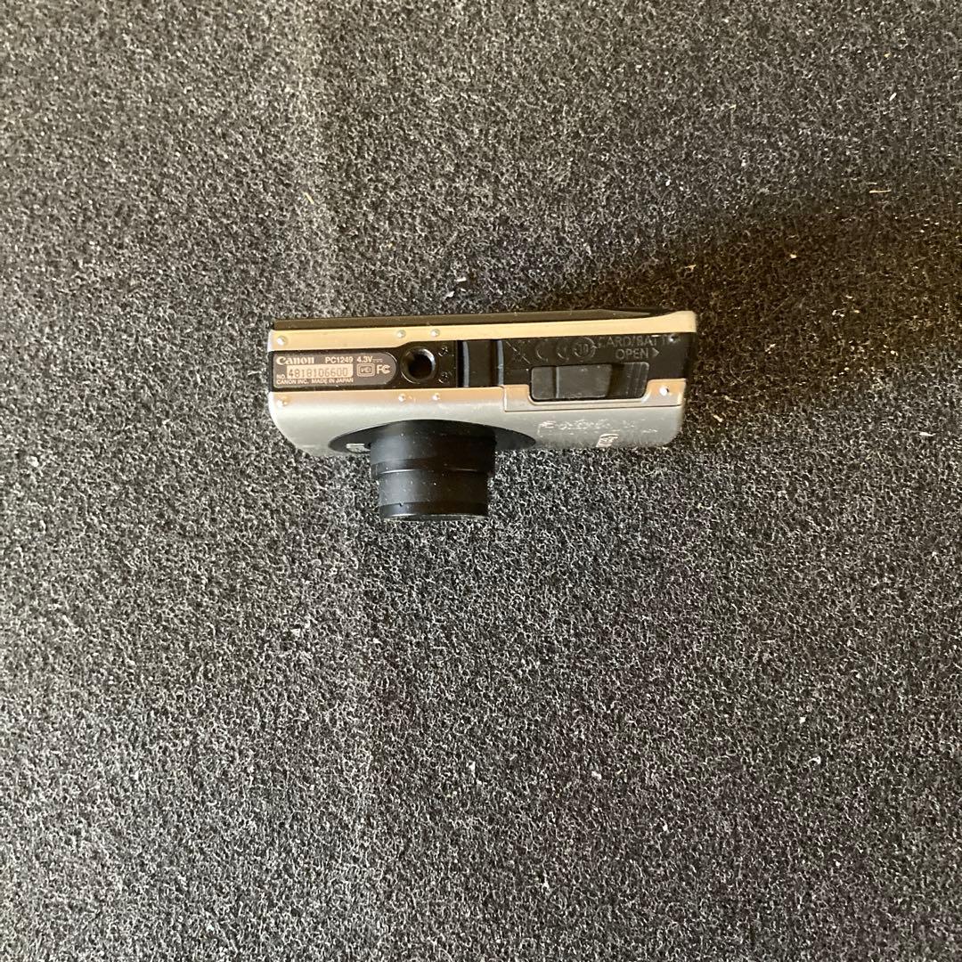 Canon IXY Digital 8.0メガピクセル コンパクトカメラ