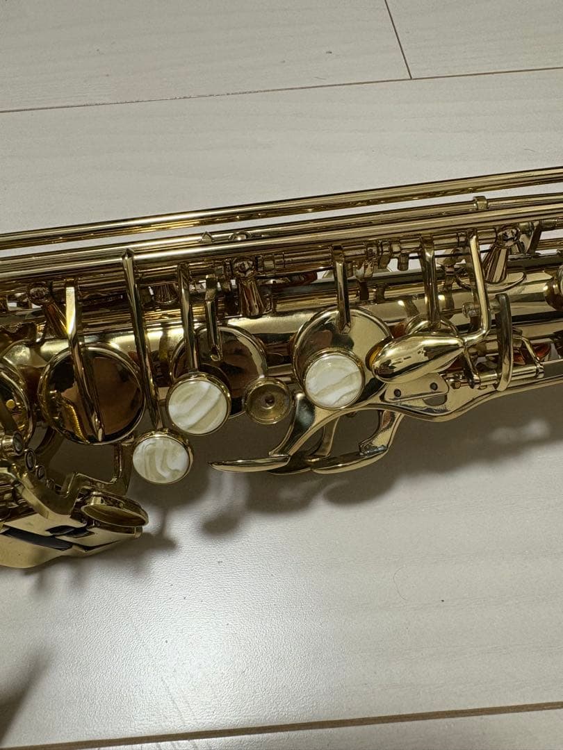 サックス本体 ゴールド ハードケース付き