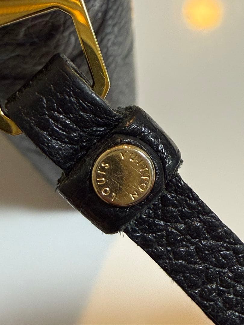 Louis Vuitton アンプラント ジッピーパース