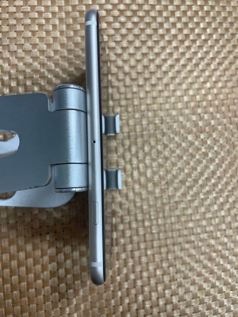 iPhone SE 第3世代 64 GB ミッドナイトSIMフリー【7763】