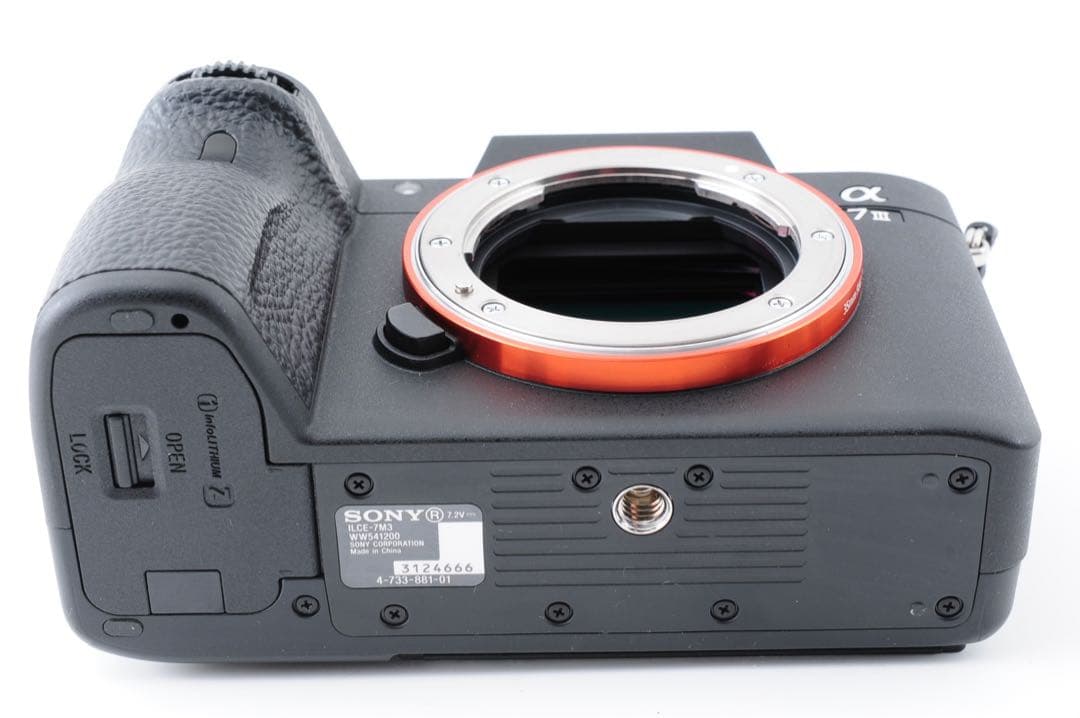 美品【SC:3,805回】 SONY α7 Ⅲ ILCE-7M3 28-70mm