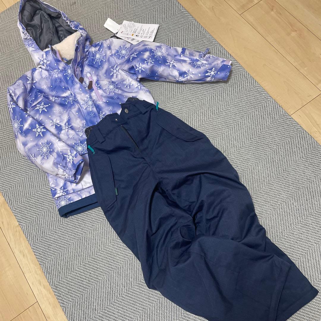 新品　スキーウェア 140サイズ