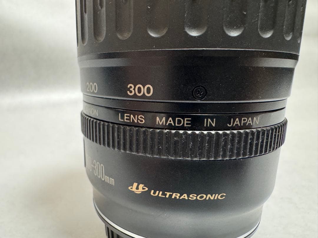 【キャノン 望遠レンズ】Canon ULTRASONIC 100-300mm