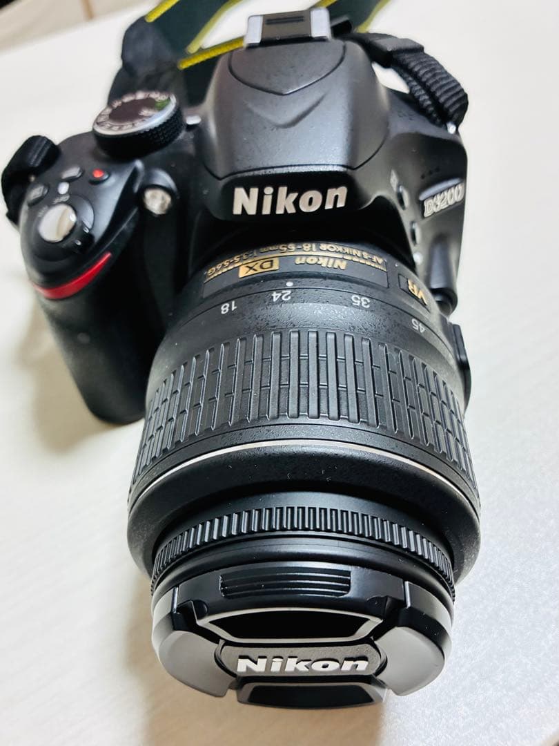 Nikonカメラ「D3200」とAF-S DX NIKKOR 18-55mm