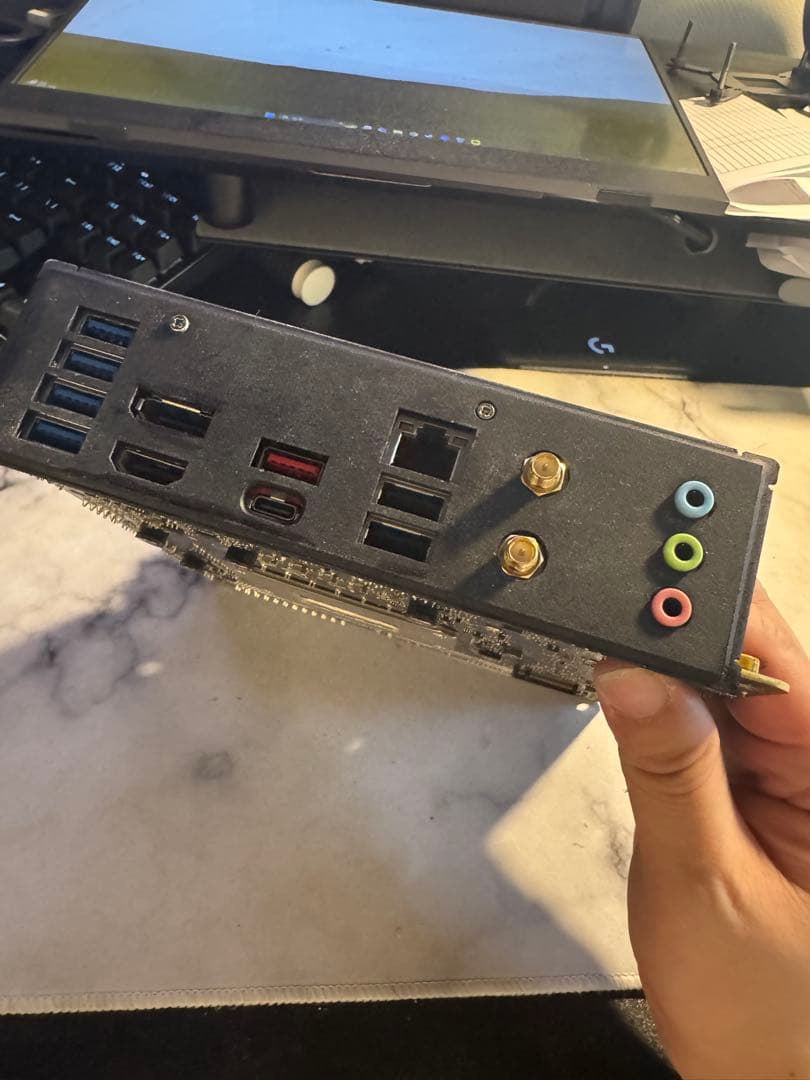 i5-13400 + MSI B760I EDGE + DDR4 セット