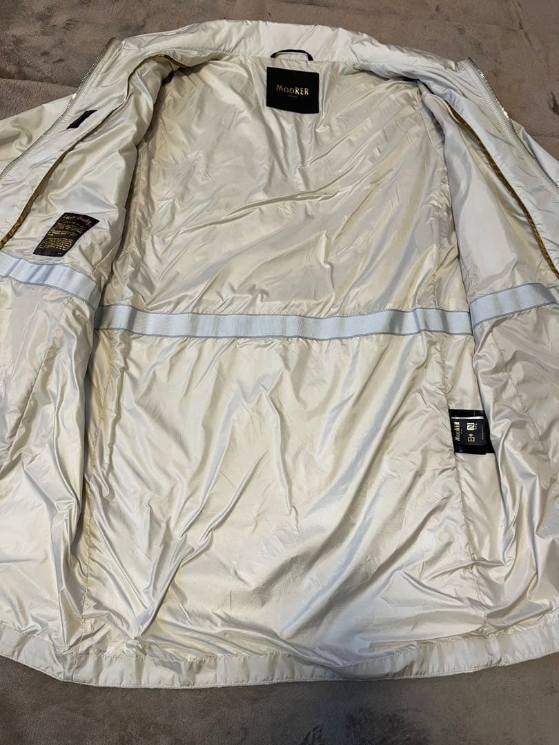 【MooRER 】ムーレー　レディース　ナイロンジャケット　コート　サイズ42