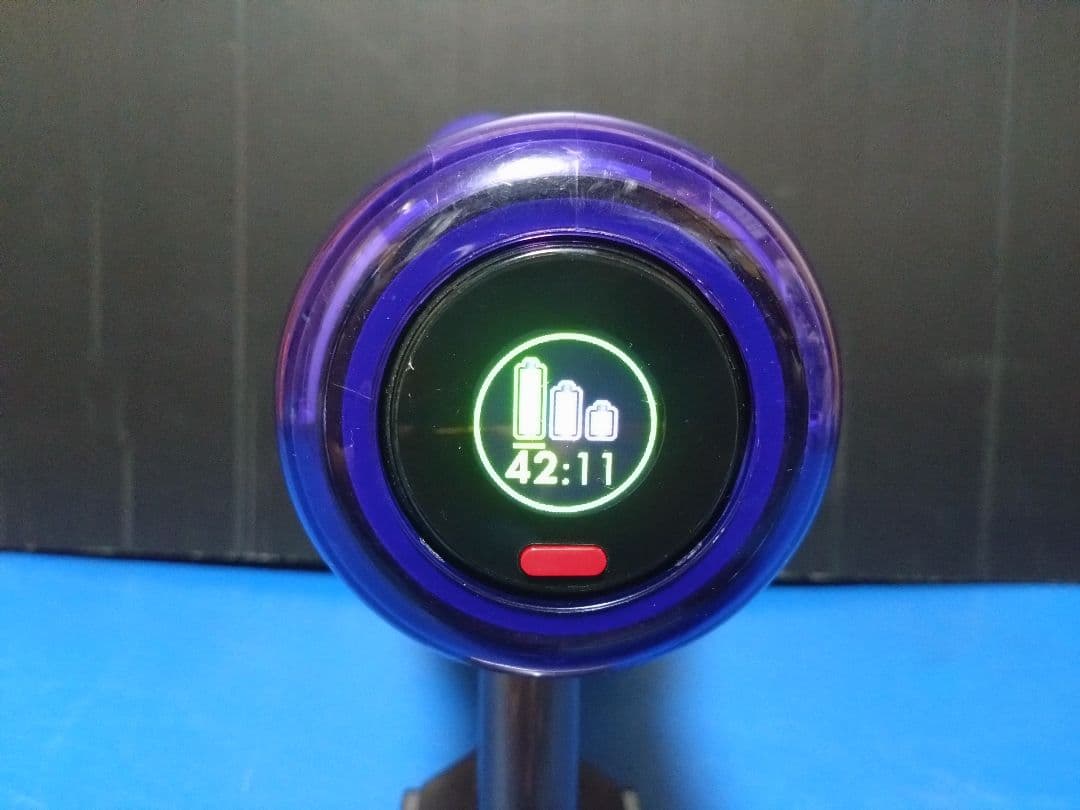 大人気モデル！dyson‼️デジタルスリムフィラフィ SV18　充電スタンド付き