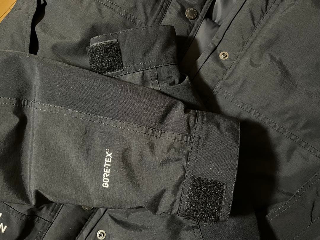 【美品】THE NORTH FACE マウンテンダウンジャケット