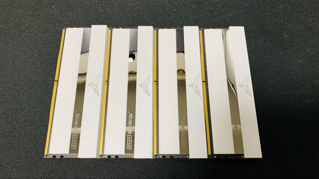 Team ARGB DDR4 3200Mhz 8GBx4枚(32GB)