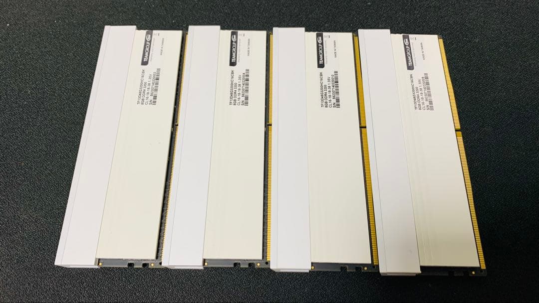 Team ARGB DDR4 3200Mhz 8GBx4枚(32GB)