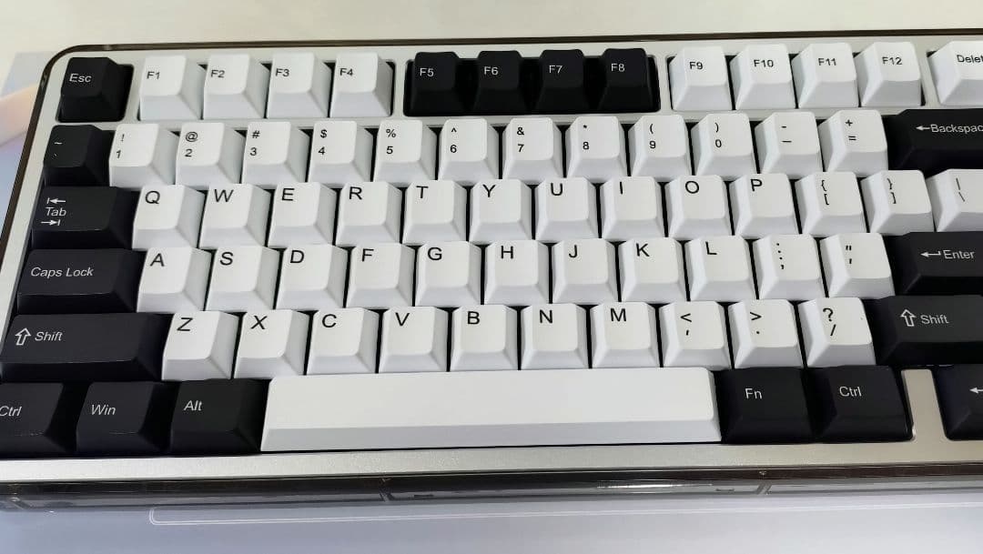 キーボード Kiiboom Breeze75 Black White
