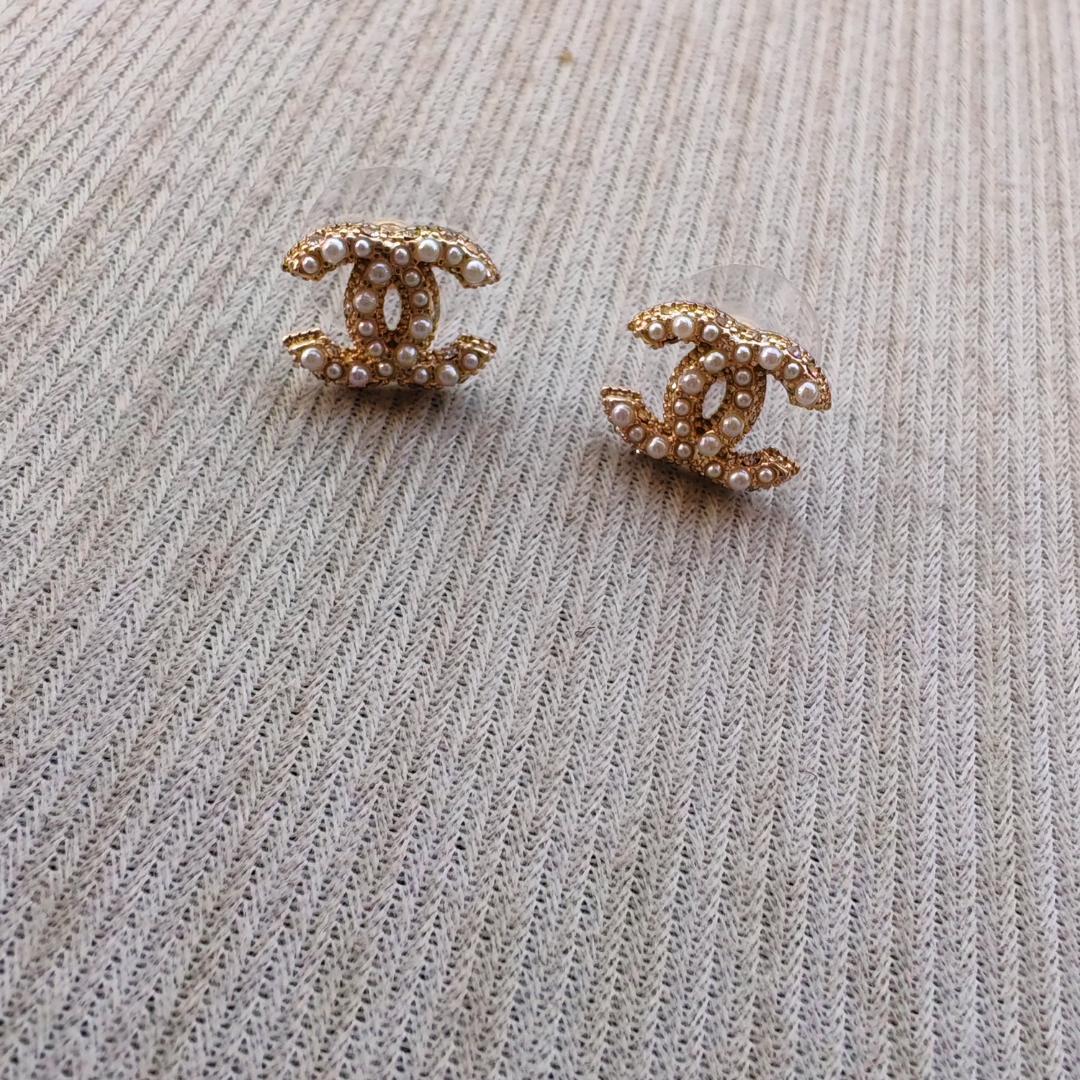 ccピアスゴールドココマークパール