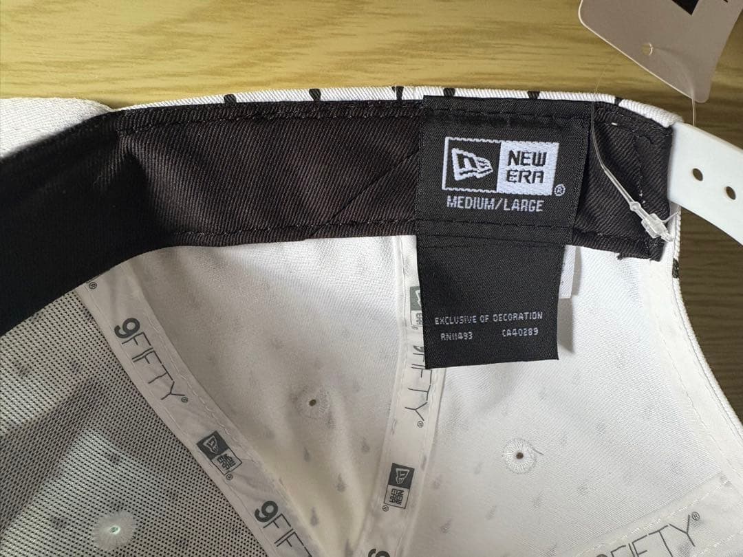 NEW ERA × JOJO 黄金の風 コラボキャップ M/Lサイズ ホワイト