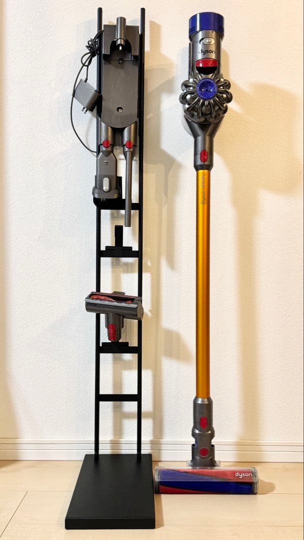 まとめ売り Dyson V8 fluffy ダイソン スタンドセット 動作確認済