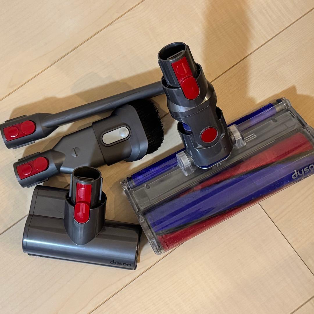 まとめ売り Dyson V8 fluffy ダイソン スタンドセット 動作確認済