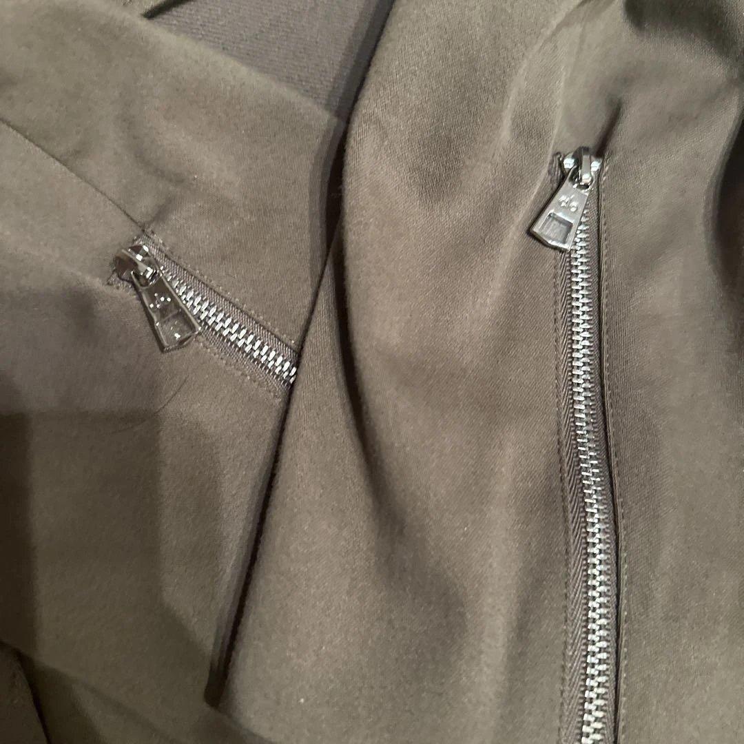 完売品定価9万円　新品タグ付ハワイ購入　ALO YOGA コート