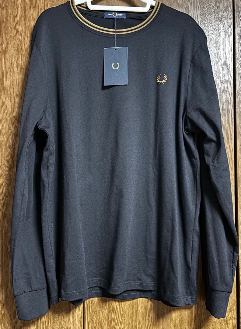 FRED PERRY クルーネック長袖Tシャツ