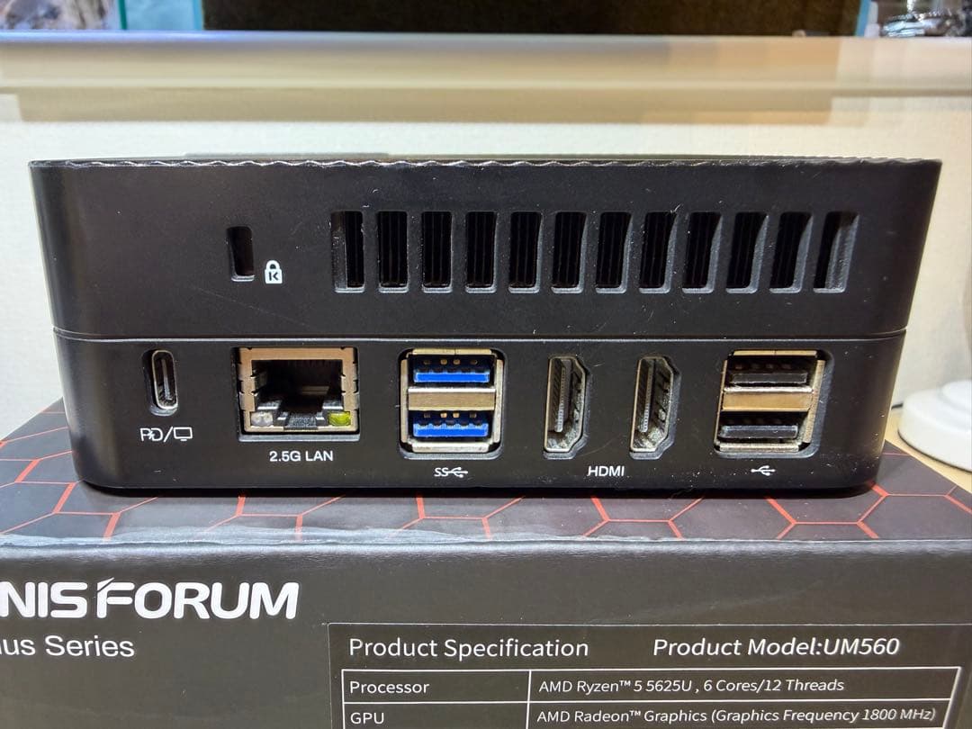 UM560 Ryzen 5 5625U／16GB ／512GB+128GB