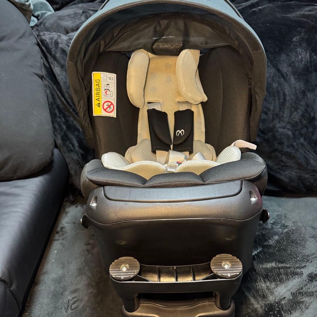 美品 AILEBEBE エールべべ クルットNT2 チャイルドシート 回転式