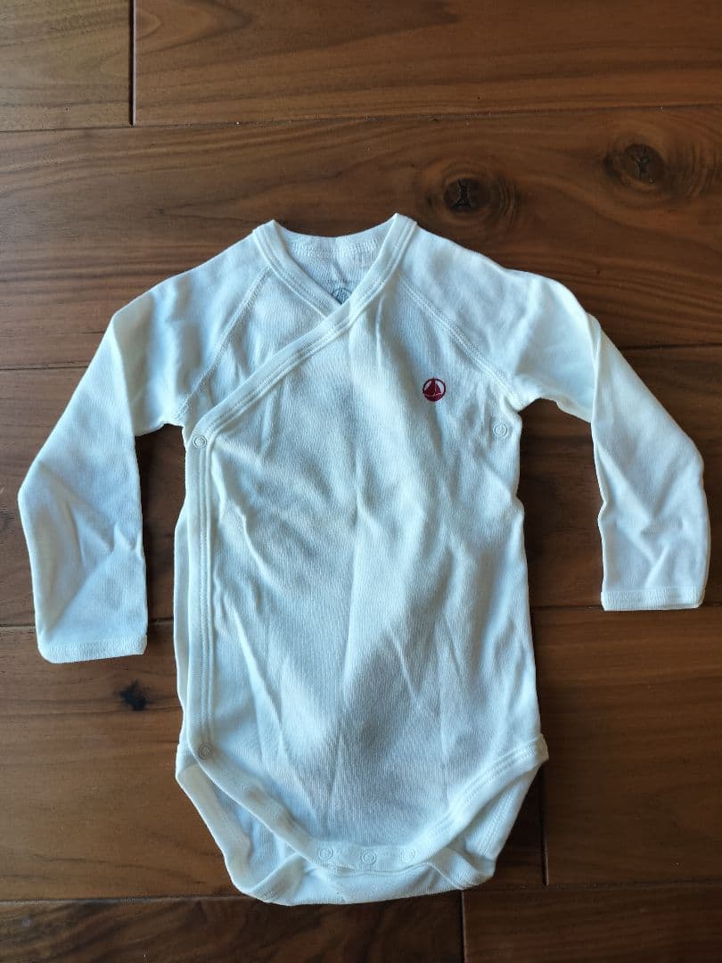 ！！！！早いもの勝ち！！！！【新品未使用】PETIT BATEAU ベビー肌着