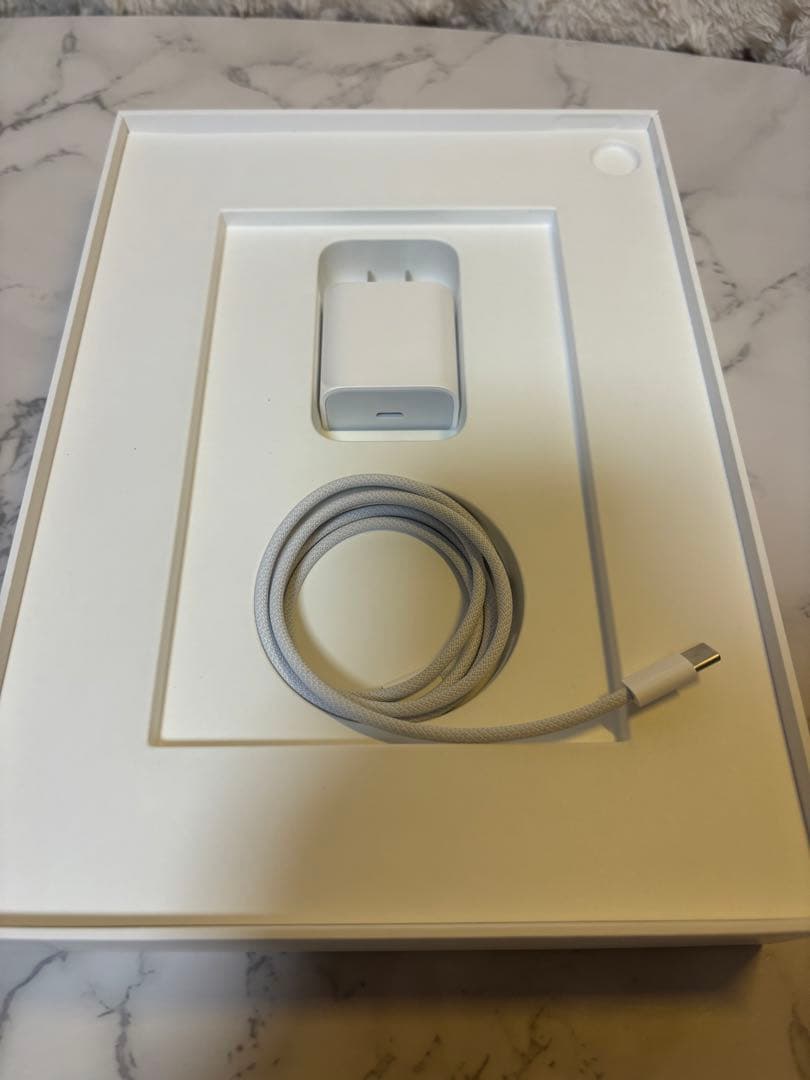 【早く売り切りたい為値下げ】iPad Air 第6世代 (M2) 256GB