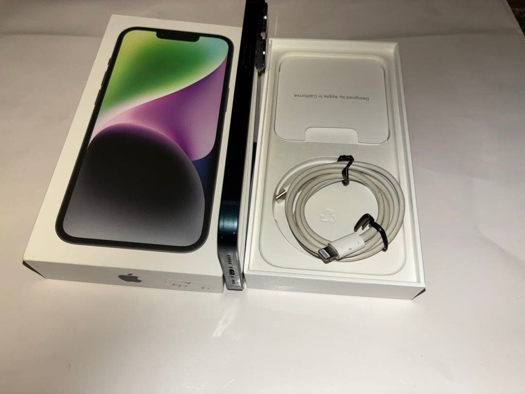 iPhone 14 ミッドナイト128GB、SIMフリー充電ケーブル付で全て正常