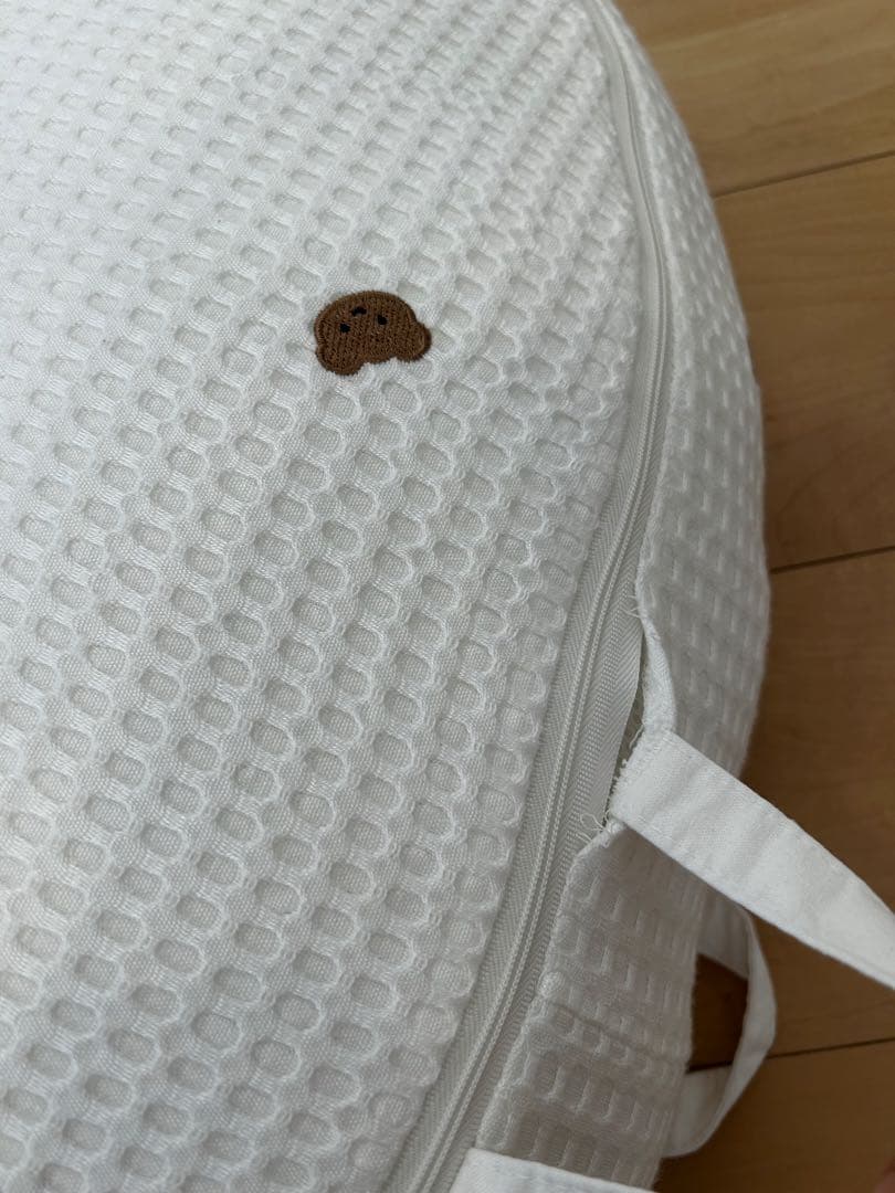 ロトトクッション、クマ(専用バッグ付き)