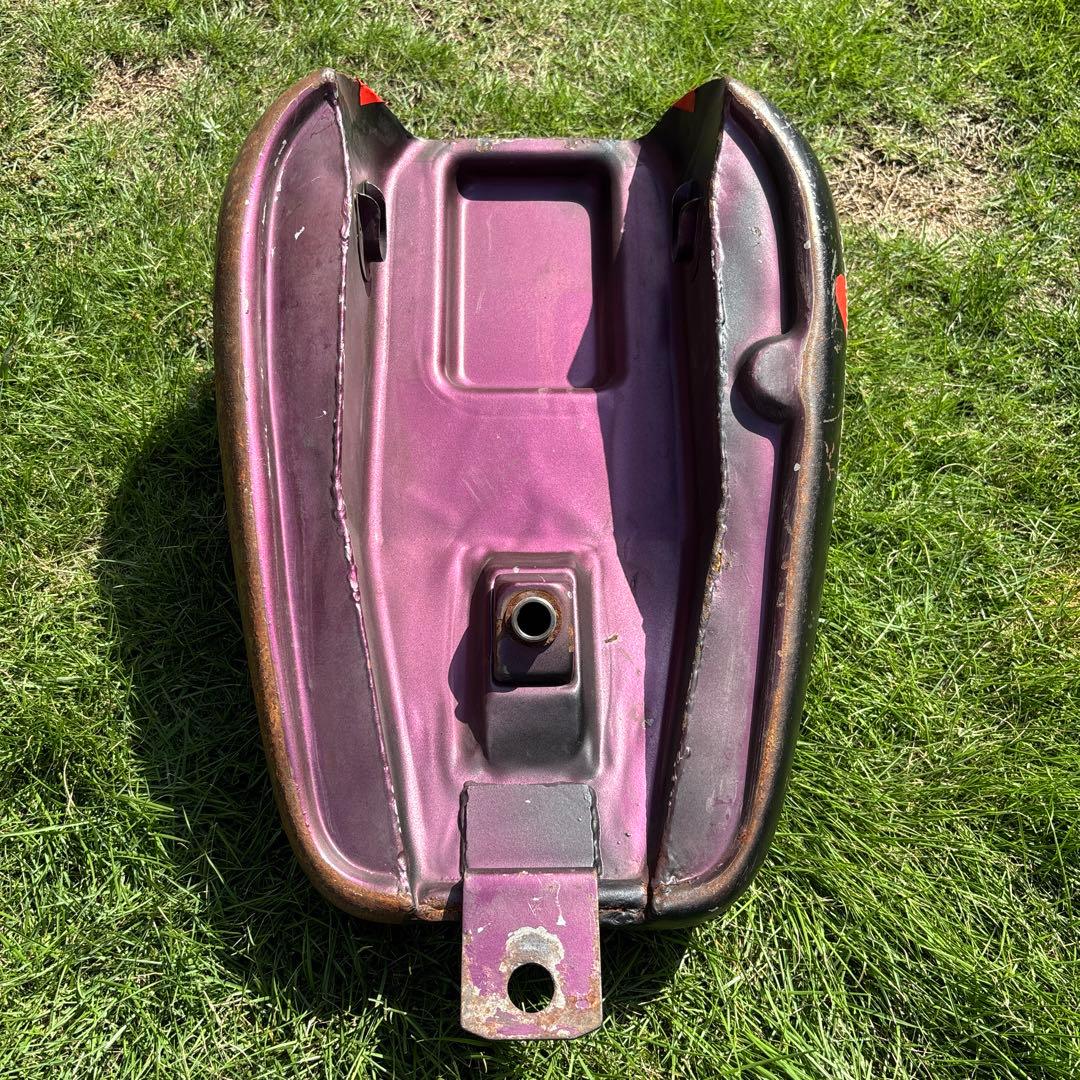 スティード　タンク