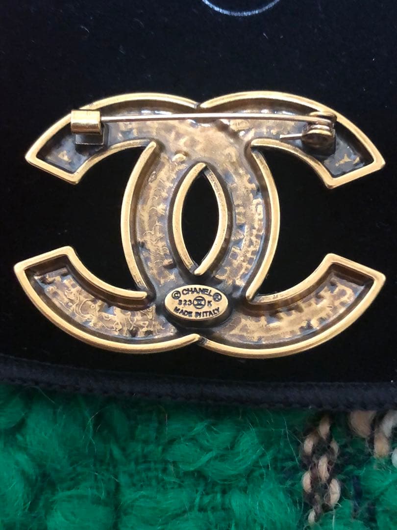 【新品・未使用】 CCロゴブローチ ブローチ