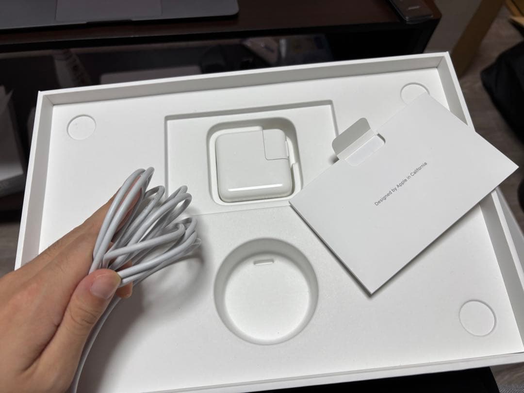 MacBook本体 MacBook Air 2020_M1/8GB/256GB 84%