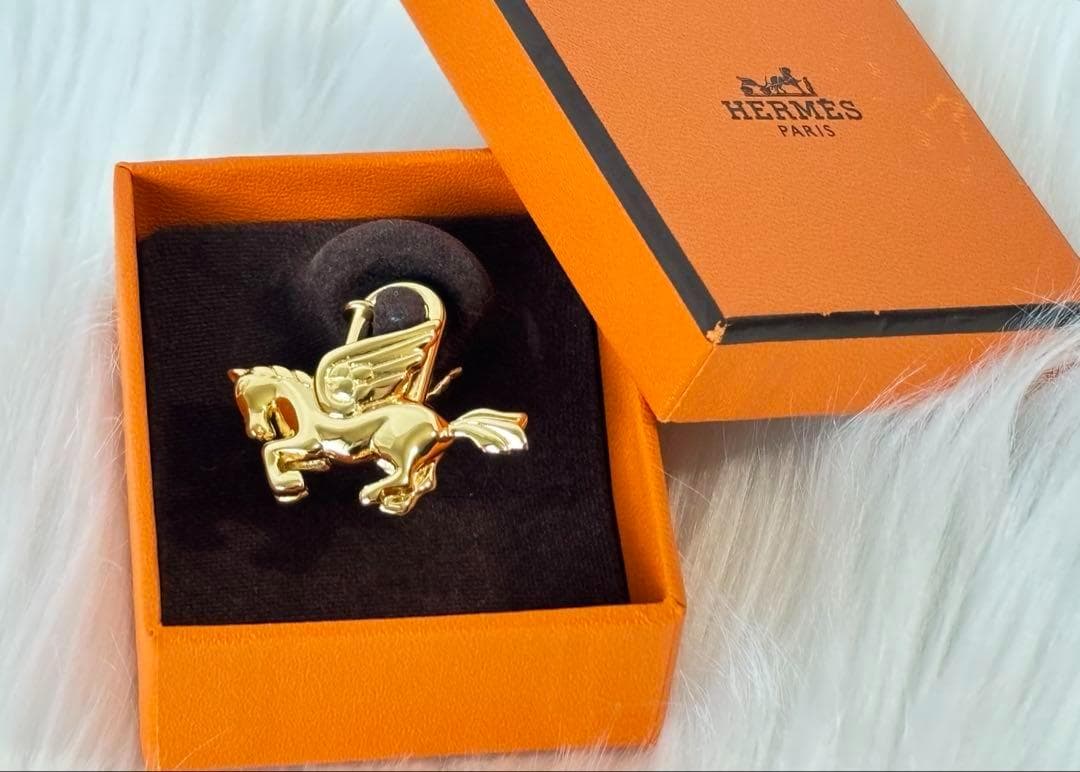 極美品 エルメス カデナ ペガサス キーホルダー １９９３年限定 ゴールド