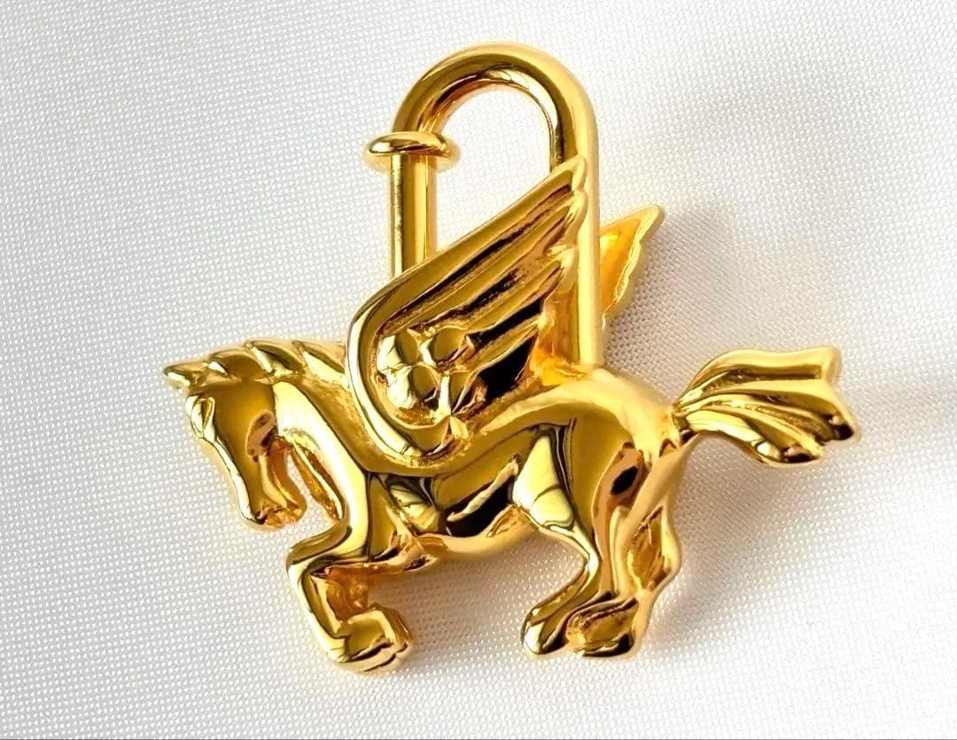 極美品 エルメス カデナ ペガサス キーホルダー １９９３年限定 ゴールド