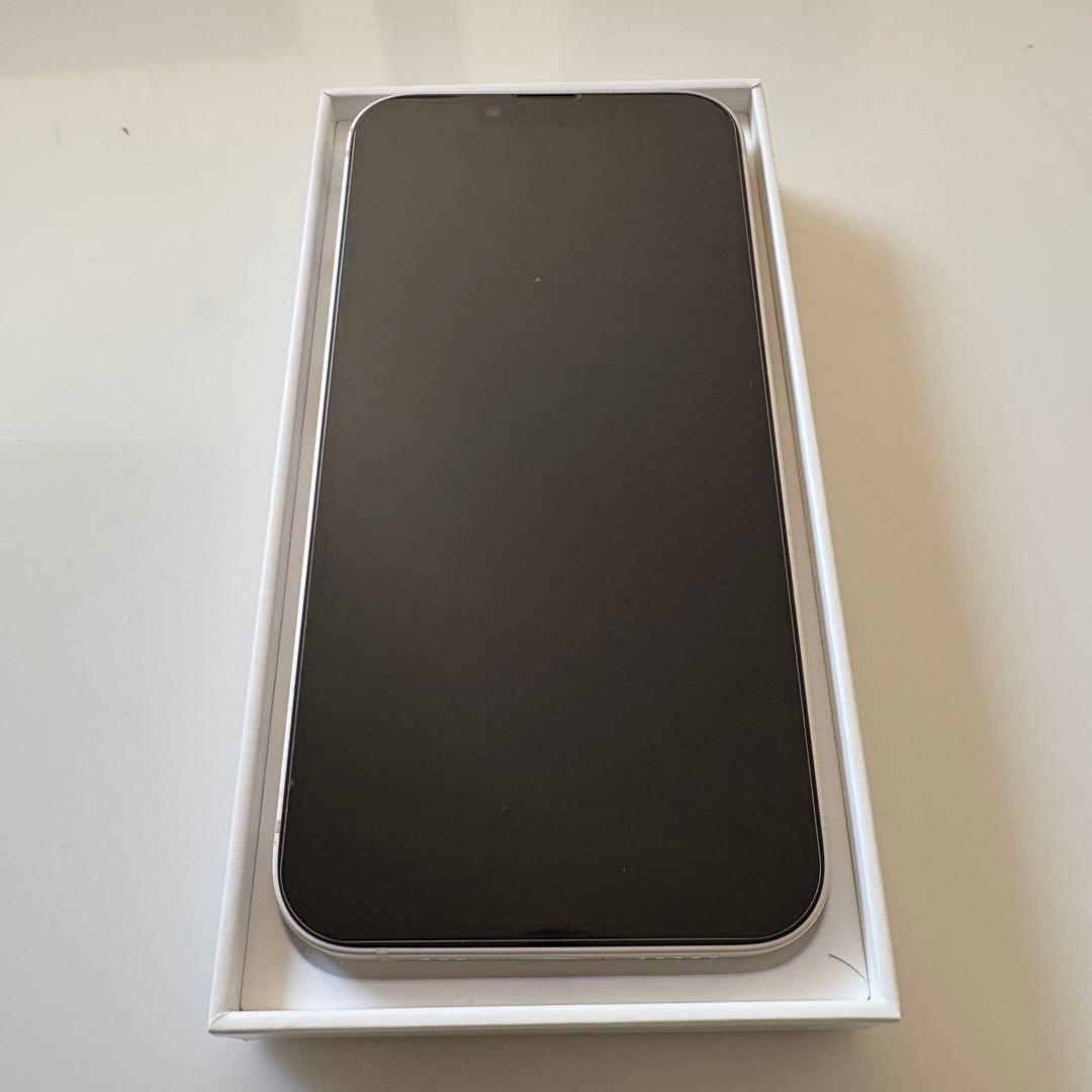Apple iPhone 13 128GB スターライト