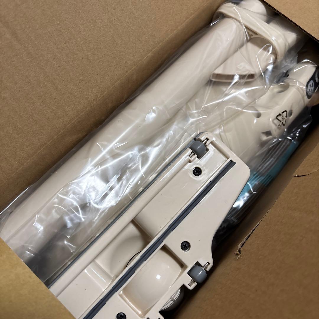 【sao新品未使用】マキタ 充電式クリーナー CL113FDW