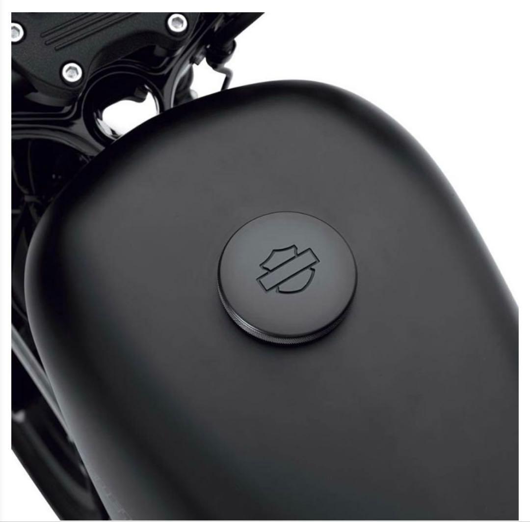 【純正】ハーレーダイヤモンドブラック　タンクキャップ