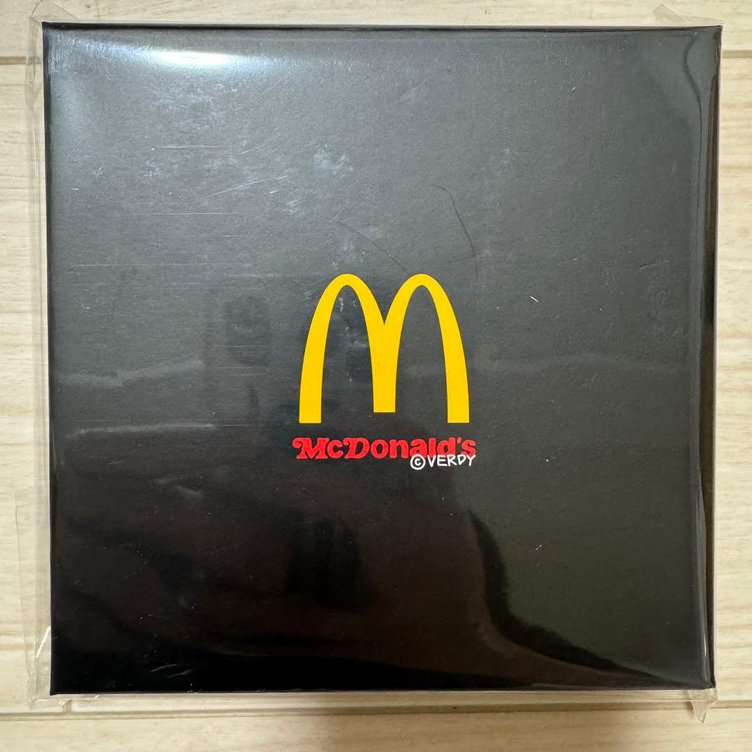 VERDY McDonald マクドナルド コラボ ピンバッジ　海外限定  新品