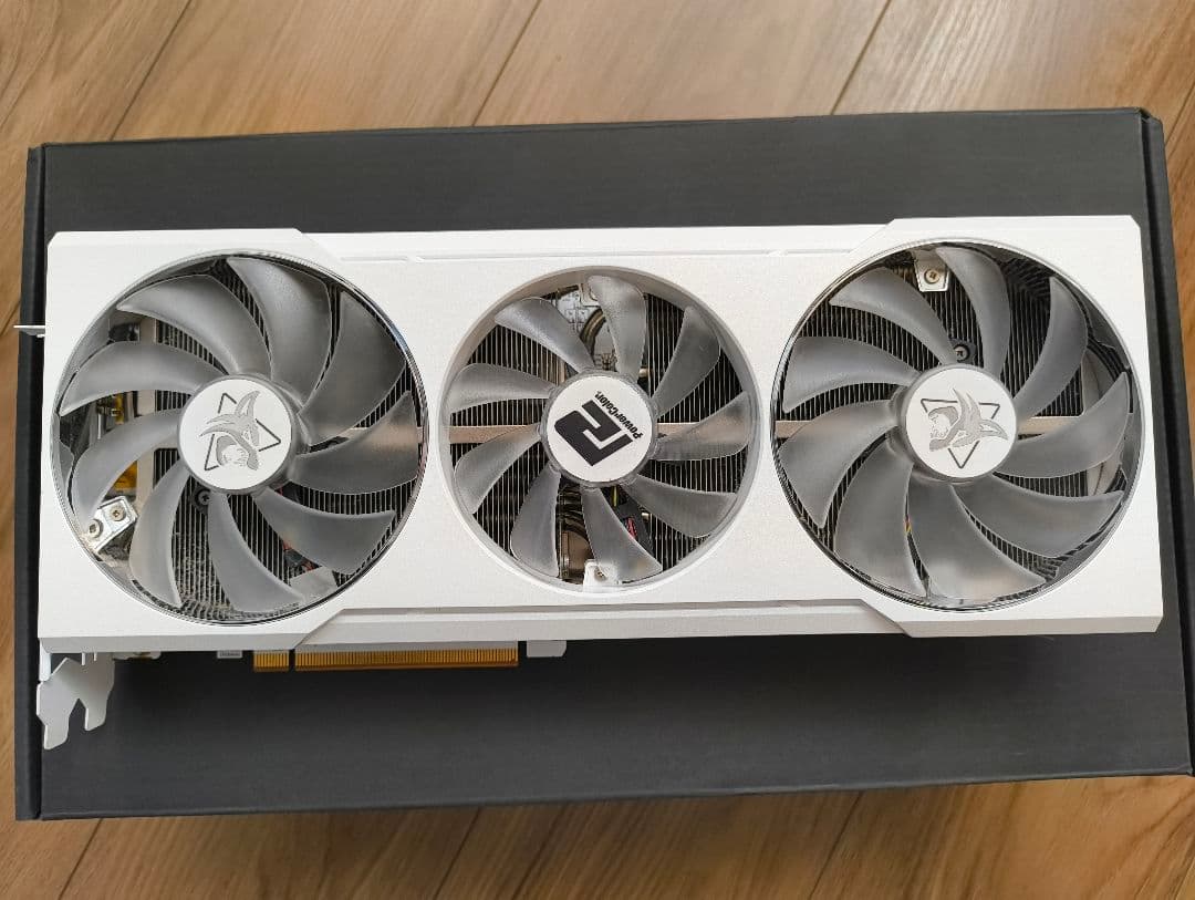 グラフィックボード・グラボ・ビデオカード PowerColor Hellhound RX6700XT white