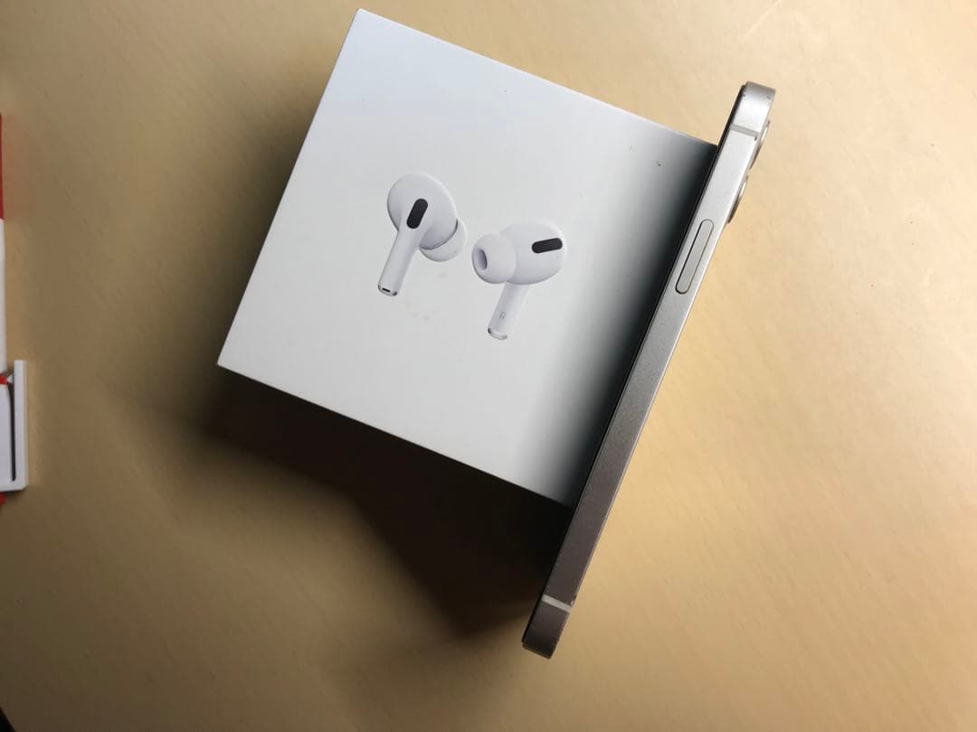 iPhone12 ホワイト　SIMフリー　割れなし　64GB