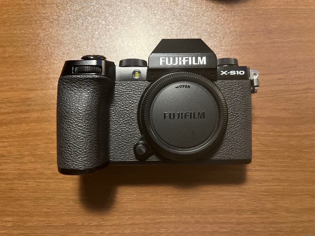 FUJIFILM X-S10 ※レンズ&レンズフィルター&予備バッテリー付