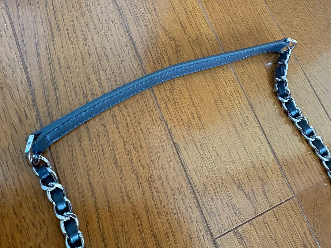 アンテプリマ ルッケットII ミディアム スモークグレーシルバー