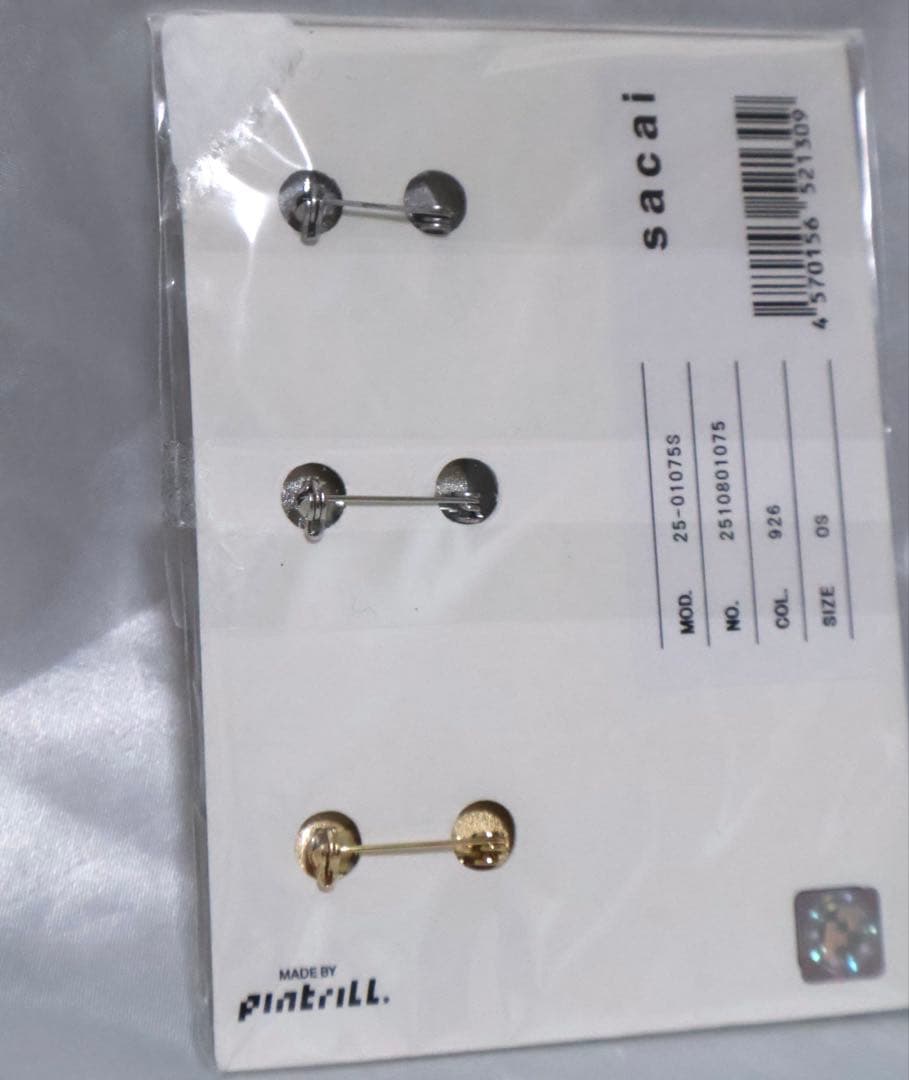 売り切り【Levi’s sacai】ピンズ 3種 リーバイス サカイ シルバー