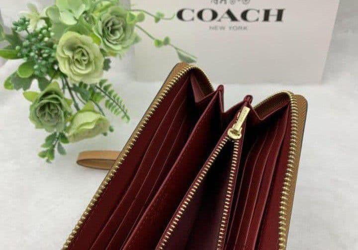 新品未使用コーチ長財布レインボーレディースメンズシグネチャー送料無料即日発送