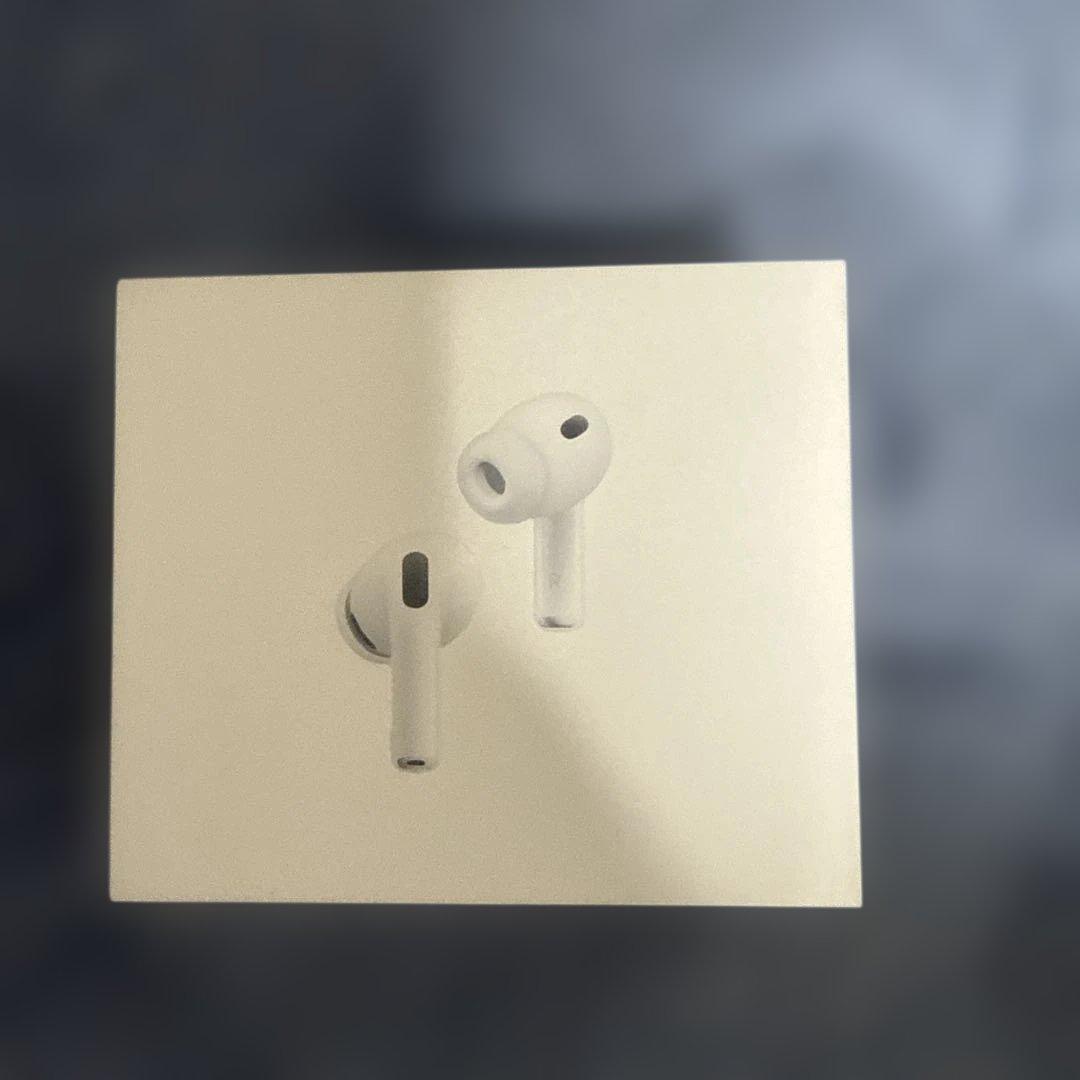 AirPods Pro3 本体プラス右耳のみ、カバー付き